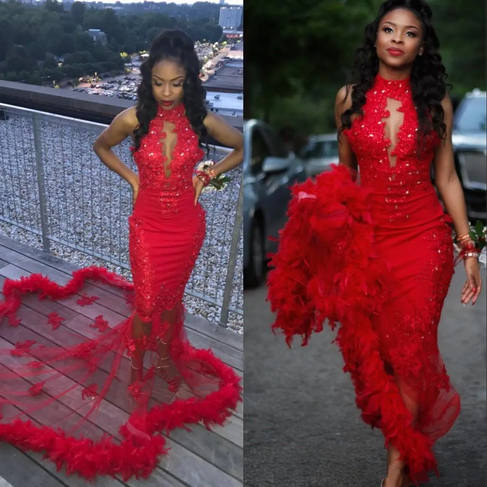 Robes de bal rouge sirène 2023 plumes modestes robe de soirée robes de reconstitution historique robe occasion spéciale Dubaï 2k19 Black Girl Couple Day