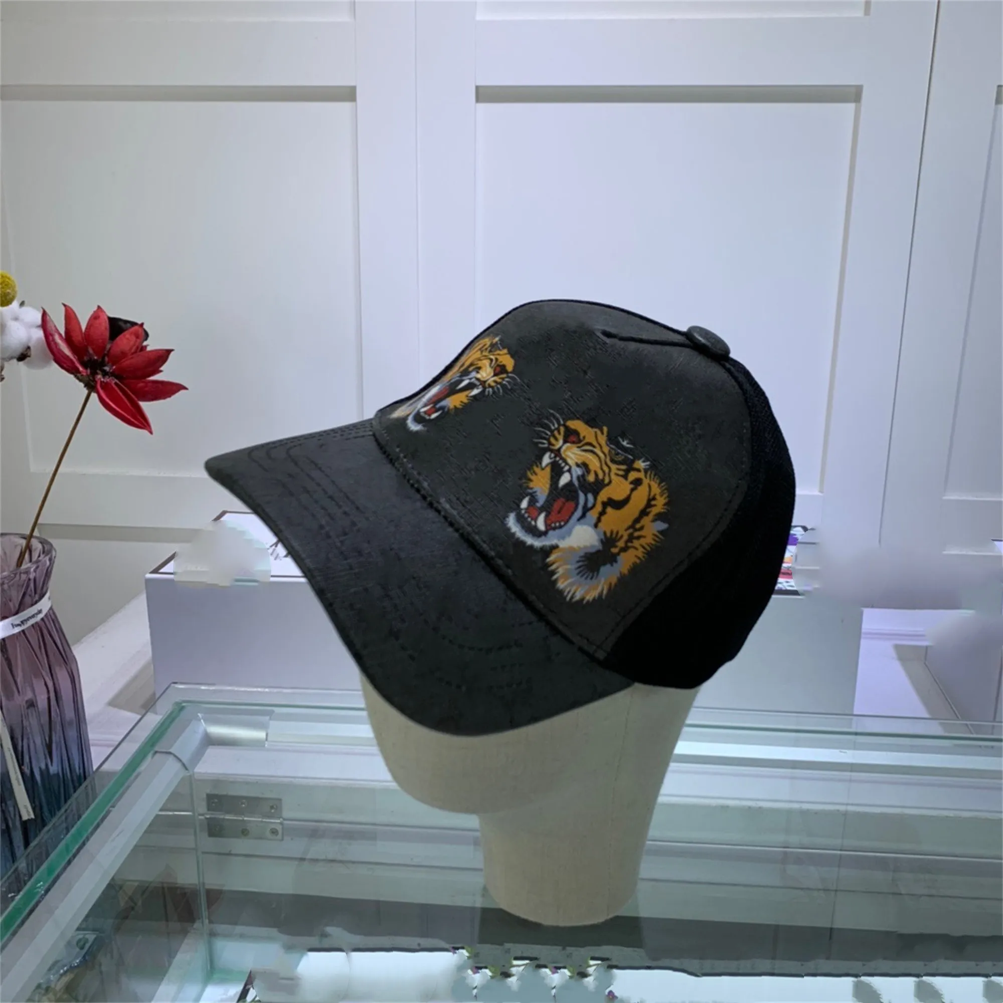 2023 Design Tiger Animal Hat broderad Snake Men's Brand Men's and Women's Baseball Cap justerbar golfsport Summercap T565