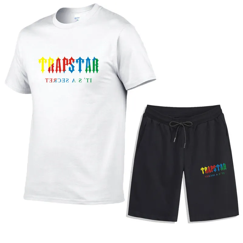 Tute da uomo Completi da uomo TRAPSTARS Tute estive T-shirt a maniche corte in cotonePantaloncini Pantaloni della tuta Streetwear Jogging Homme Set da 2 pezzi 230613