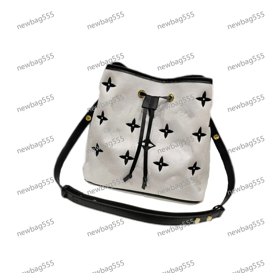 Hög designer crossbody väska neonoe bb kvinnor axelväska klassisk hink påse dragstring väska mini handväska noe m46581 m44022 borttagbar läderband duk tygväskor