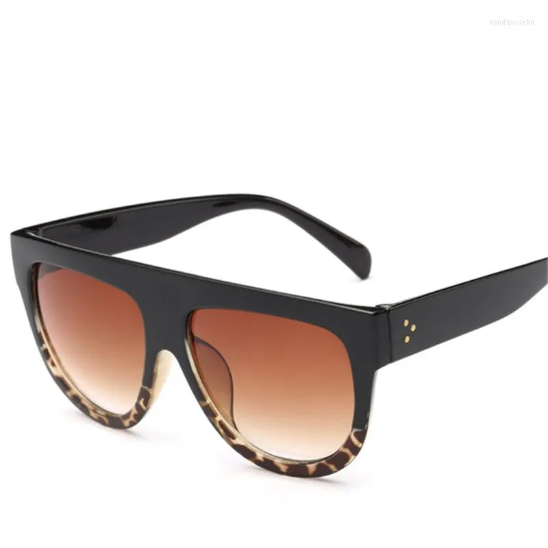 Solglasögon sköld stora ram kvinnor celi retro märke design berömd superstjärna rivet skuggor uv400 glasögon