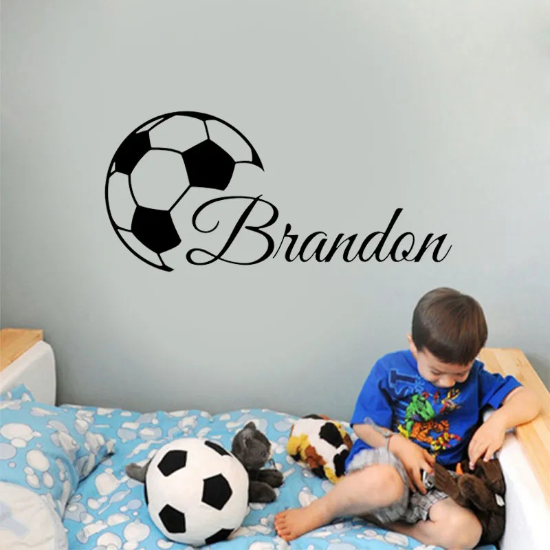 Adesivo de parede de futebol de vinil personalizado com nome de menino para decoração de casa para quarto de criança quarto berçário decalques papel de parede mural removível S185