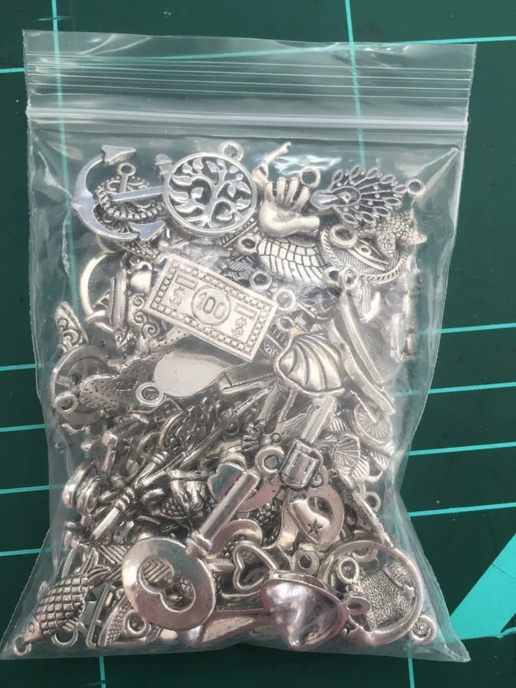 Lockets Wholesale 80pcs Random Mix different Tibetan Silver Charms Dangle Metal Alloy Charm fit Pendants for jewelry making 230612