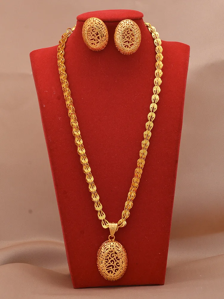 Bröllop smyckesuppsättningar 455 cm dubai smycken set 24k guldpläterade lyxiga afrikanska bröllop gåvor brudhalsband örhängen smycken set för kvinnor 230613