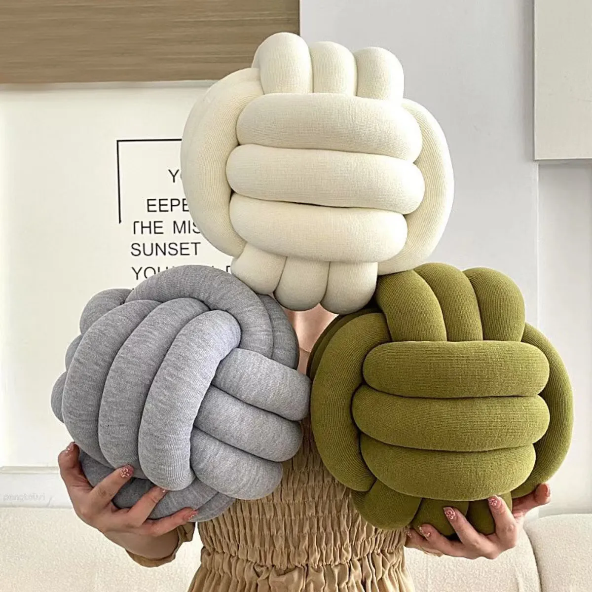 Cushion Decorative Pillow Hand Knot Cushion Sofa Throw Soft Round Handmade Knotted Ball Car Bedding Stuffed Bed Living Room Chair Home Decor 230613