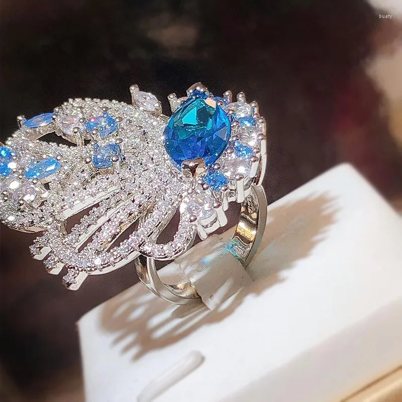 Anelli a grappolo Premium Zircone blu lucido Anello da donna Gioielli per feste di lusso Apertura regolabile da sposa