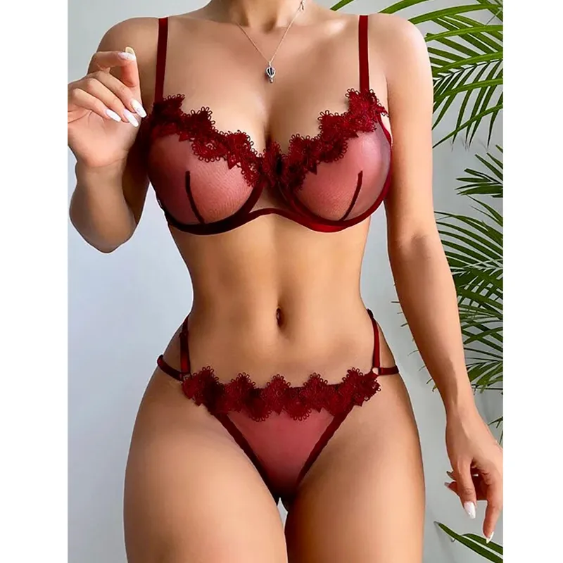 Reggiseni Reggiseno sexy in pizzo con reggiseno Set intimo donna G String Lingerie Set trasparente Bralette Biancheria intima erotica 230613