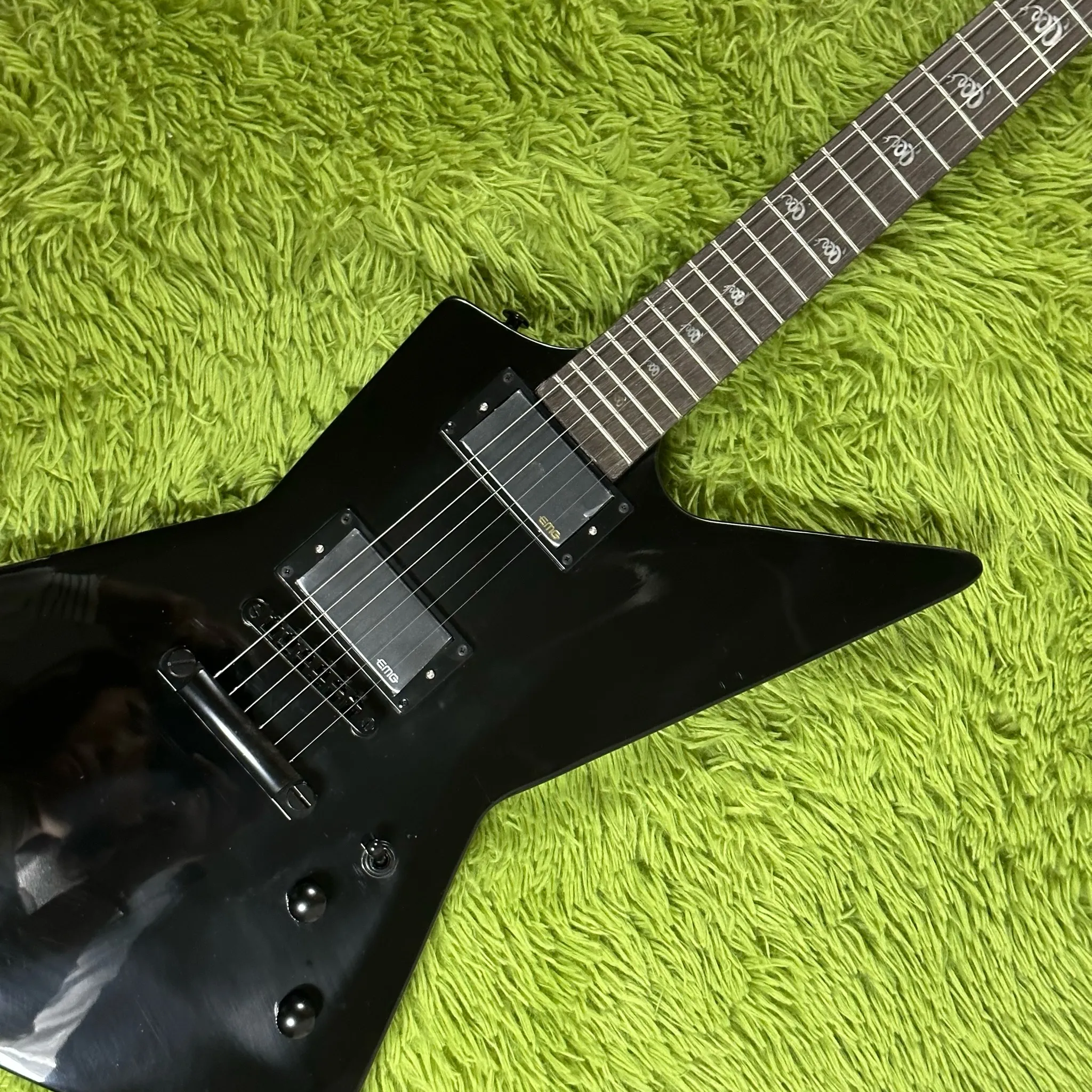 Customs Black Goose Electric Electric Guitar Wolf and Snake Inkruways Szybki bezpłatny statek