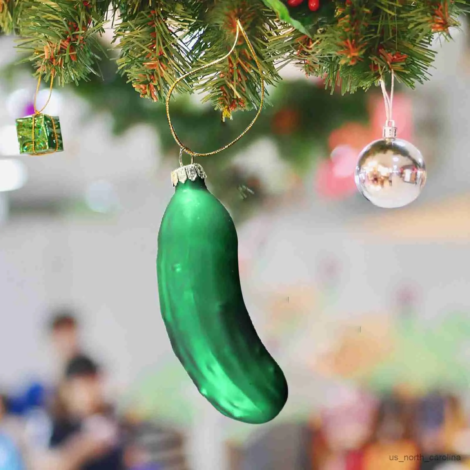 Garden Decorations Cucumber Pickle Drop Ornament Tradition Party Decor Green Glass Tree Walll Door Window Hanging Decoration R230613