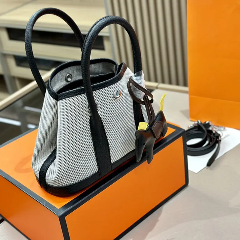 Womens Designer Leather Tote Bag With Badge Patchwork Casual Caprese  Shoulder Bags For Shopping And Crossbody Use From China_bags10, $68.9 |  DHgate.Com