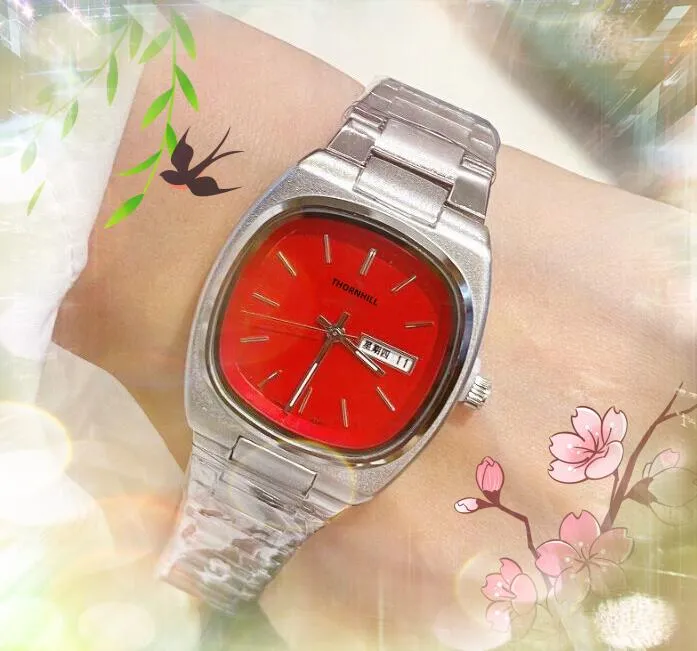 Beroemde klassieke designer tafelklok Luxe Fashion Crystal 36mm Horloges Dames Heren TV Dag Datum Skeleton dial business casual quartz horloge Valentijnscadeau Geschenken