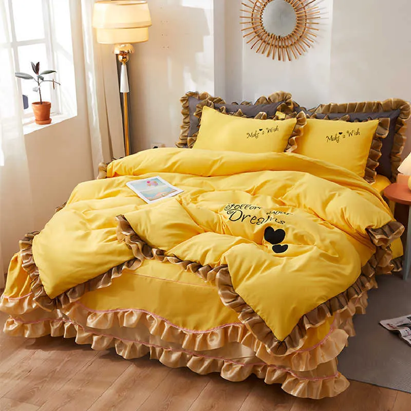 Ensembles de literie Top Ensemble de literie de luxe Queen Cake Layers Ruffle Lace Cotton Linge de lit Housse de couette Jupe de lit et étuis Bed Comforter Sets Z0612