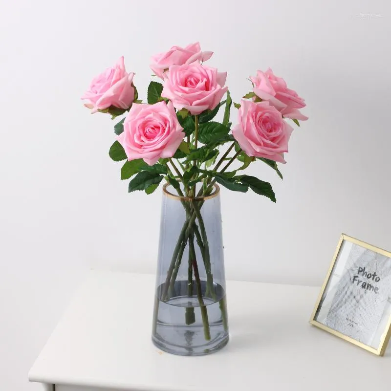 Dekorativa blommor konstgjorda fuktgivande strukturer steg latex simulering blomma bröllop vardagsrum matbord tv skåp dekor falska rosor