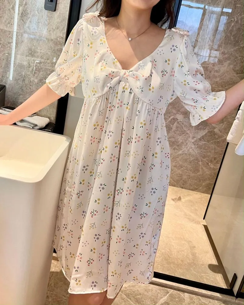 Indumenti da notte da donna Camicia da notte sexy con scollo a V Lady Print Cute Bow Dress Home Summer Camicia da notte a maniche corte Thin Comfort Women Sweet Nightwear