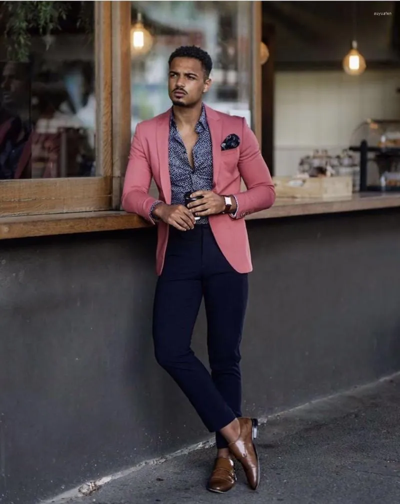 Erkekler Takım Kostüm Homme Pembe Blazer Pantolonlar Erkekler 2pcs Sağdıç Düğün Smokin Partisi Giyim Giyim Giyim Formal Balo Ceket Siyah Pantolon