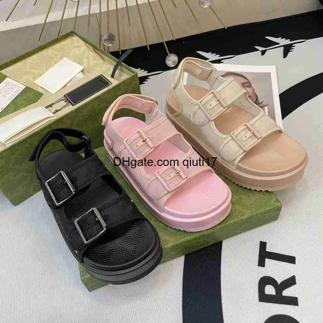 Feminino Duplo G com cristais Chinelos Chinelos de Borracha Jelly Platform Slides Fivela Ajustável Candy Color Chinelo Verão Moda Praia Sandália qiuti17