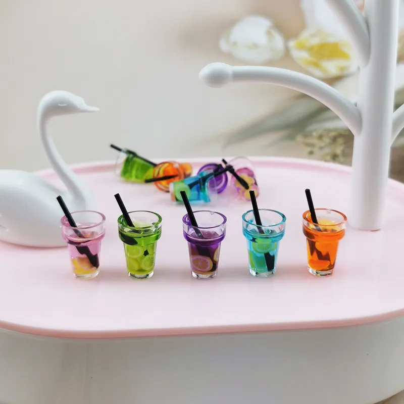 Charms Handmade Resin Fruit Drink Beverage Pendant 3D Lemon Bottle Charm For Diy Jewelry Accessories Pen Decor Craft Drop Delivery Smt5G
