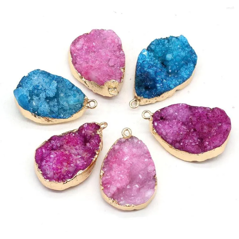 Kolye Kolyeler 1 PCS Doğal Druzy Taş Su Damlası ŞEKİL GÜL KIRMIZI KIRMIZI Pembe kolyeler Kadınlar Kolye Küpe Takı DIY Boyutu 20x35mm