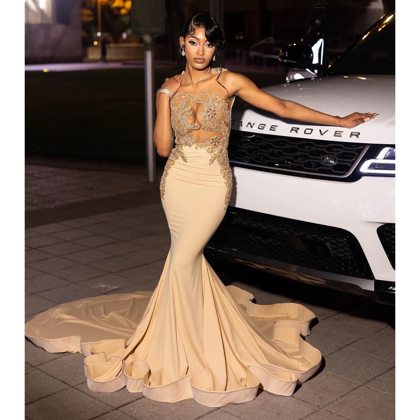 Long Dress Champagne Prom Dresses Windsor Ovlias Spaghetti-Straps Long Mermaid Prom Dress With Beads ED0195 Long Dress Champagne Prom Dresses Windsor Ovlias Spaghetti-Straps Long Mermaid Prom Dress With Beads ED0195