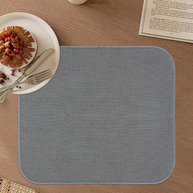 Bordmattor Microfiber Placemats Bestick Drain Torkande ljus och servetter