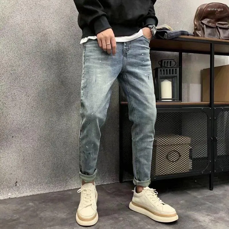 Jeans da uomo Primavera Vintage Marchio di moda da uomo Slim Fit Pantaloni lunghi Allentato Rilassato Versatile Piccoli piedi Ritagliati Alla moda