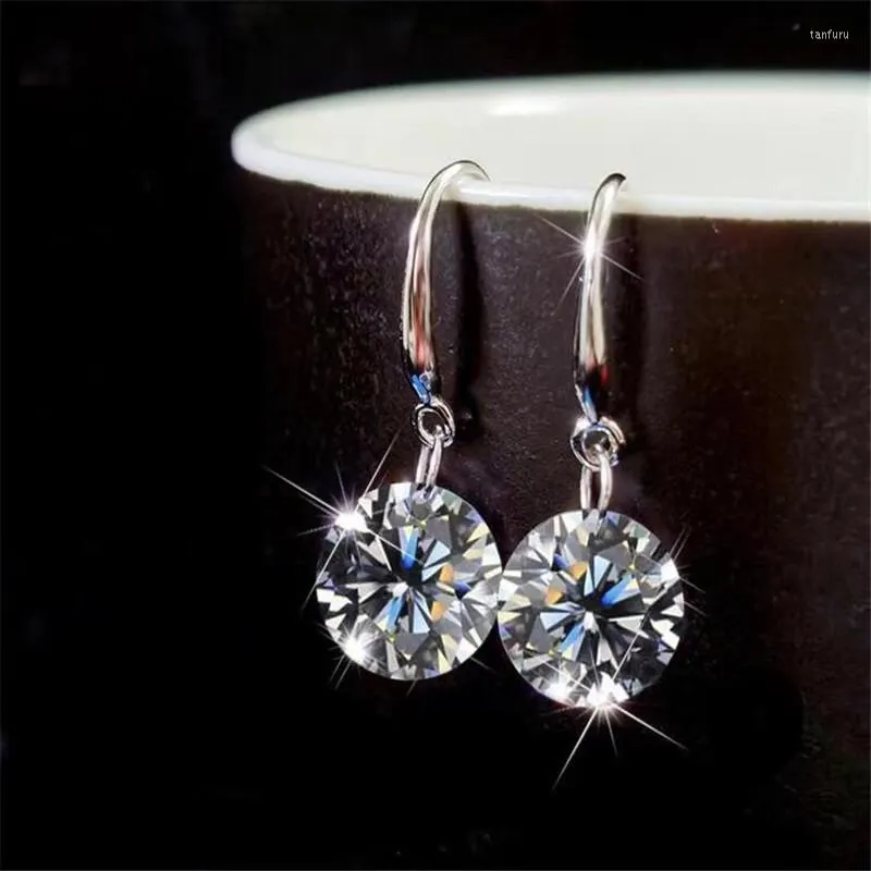 Dingle örhängen 925 Sterling Silver Diamond Earring Classic Round Cut Moissanite Ear Hook D Color VVS1 Kvinnor smycken Pendientes