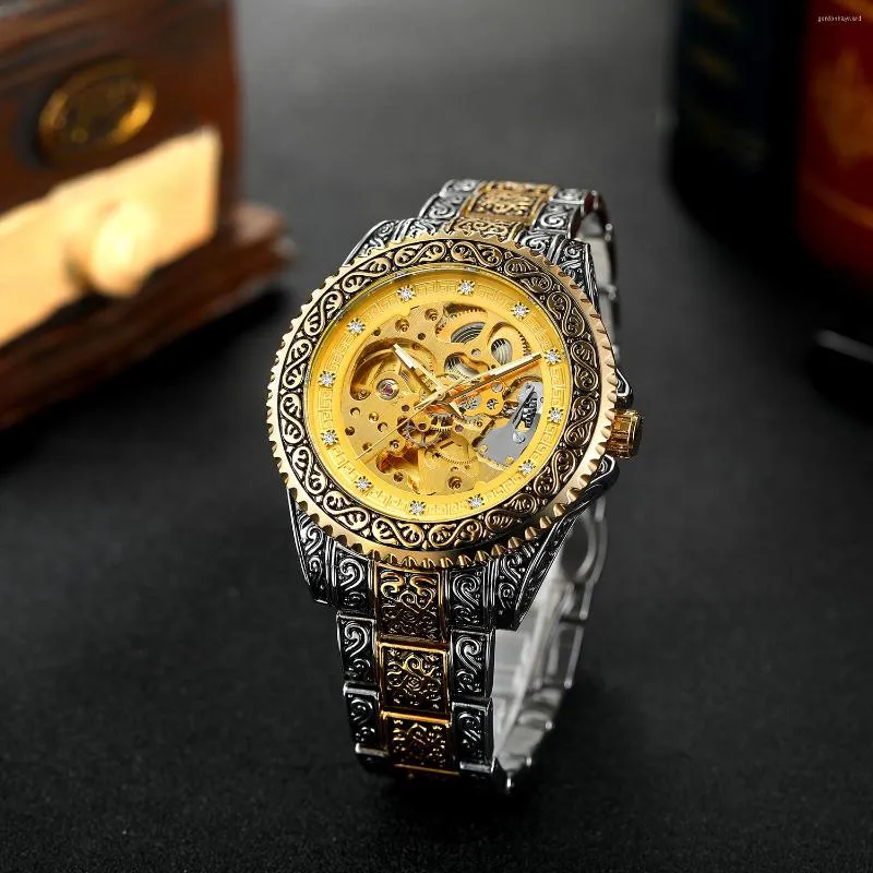腕時計をめぐるレジャーホローアウトレトロ彫刻自動機械式時計ムーブメントリストバンドウォッチ