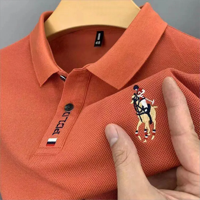 Mens Polos högkvalitativ Mens Pure Cotton Embroidered Polo Shirt Summer Highend Business Leisure Sports Lapel Shortsleeved Tshi 230614