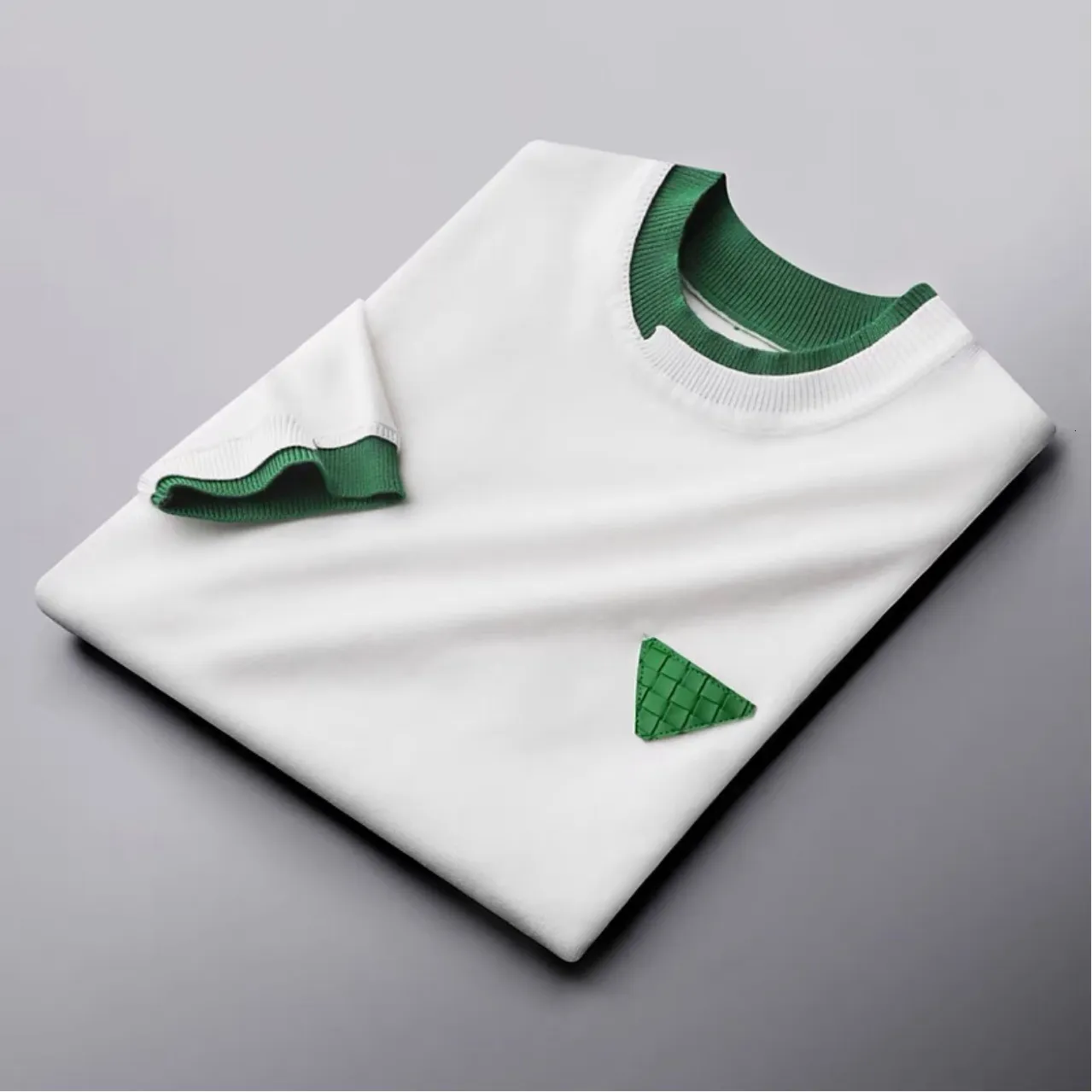 Mens Polos High end luxury white green stitching knitted Tshirt mens Casual Short Sleeve summer Korean fashion embroidery round neck top 230614