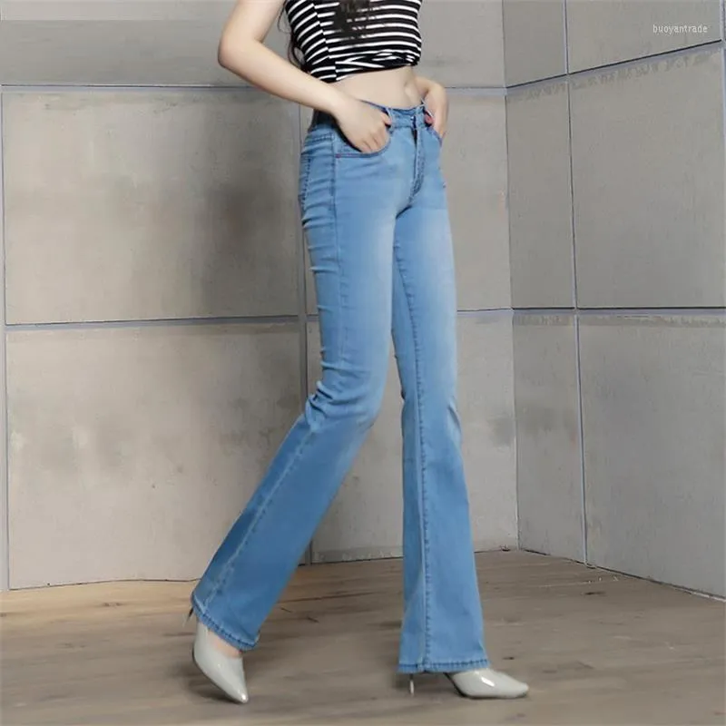 Calça jeans feminina 2023 feminina verão fina boca de sino feminina cintura média calça elástica corte de bota cor clara