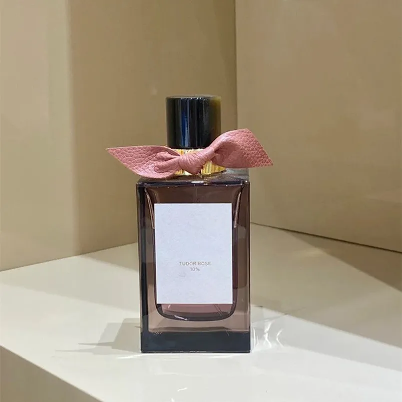 BURBERRY シグネチャーチューダーローズ EDP 100ml 香水