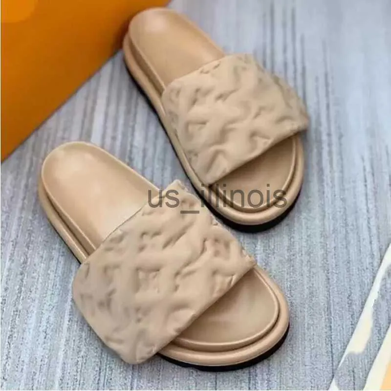 Chinelos Designer chinelo sandália de luxo sapatos masculinos femininos Pool Pillow Comfort Embossed Mules cobre triplo preto rosa marfim verão moda slides beac L28 J230614