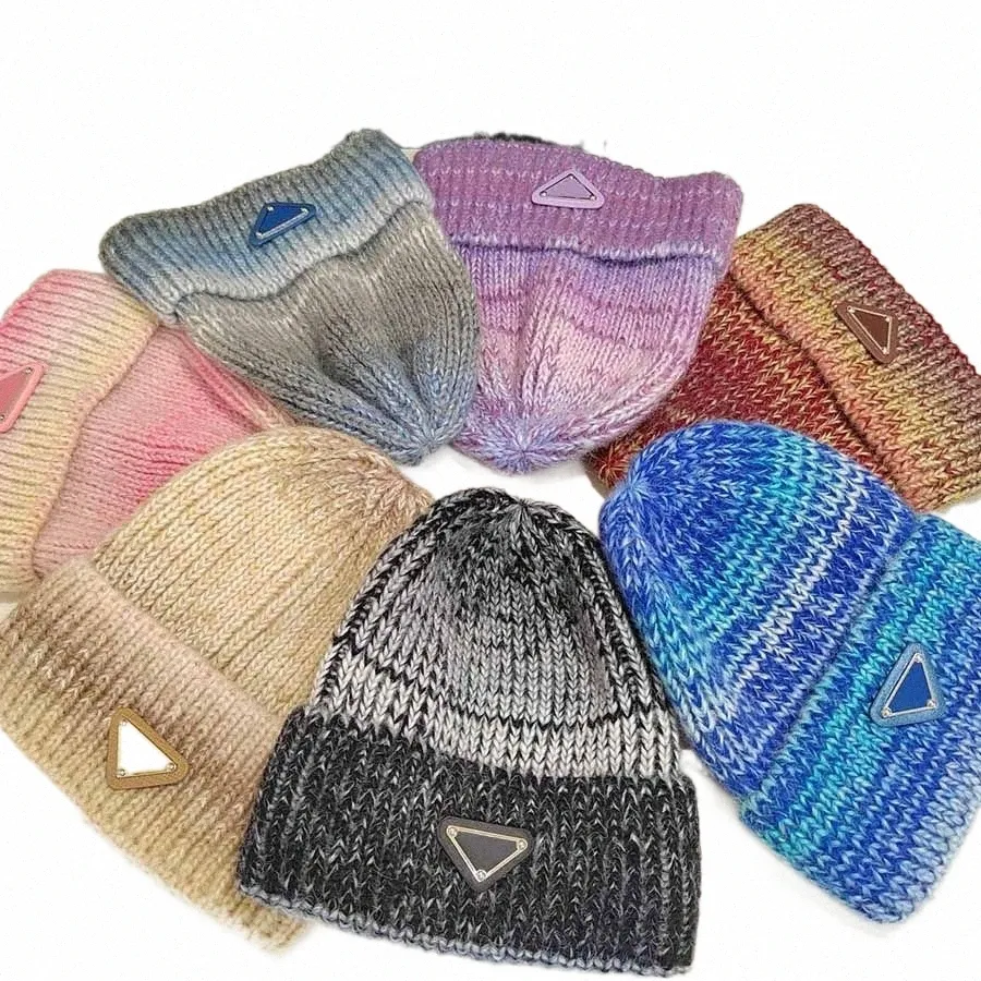 Fashion Winter Knitted Hat Designer Warm Skull Caps For Man Woman 7 Stitching Colors Gift