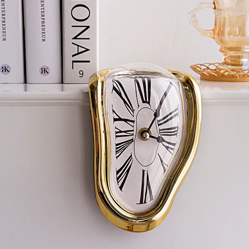 Dekorativa föremål Figurer Surreal Twisted Roman Numal Wall Clocks Surrealism Salvador Dali Style Clock Home Accessory Mältning Förvrängd Watch Decor 230613