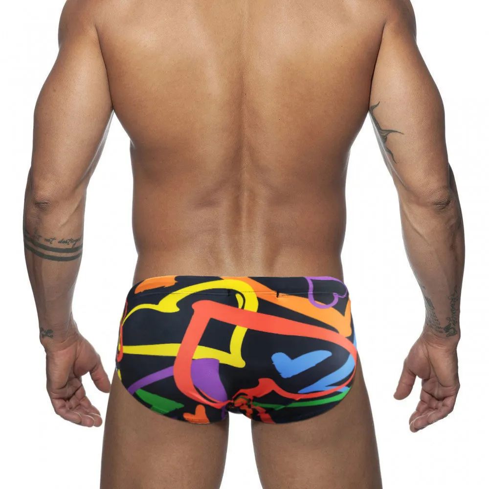 Costumi da bagno da uomo Cuori colorati Costumi da bagno push-up da uomo Slip da bagno Sexy Costume da bagno bikini UXH Costumi da bagno da uomo Trunk Beach Costume da bagno da surf 230613