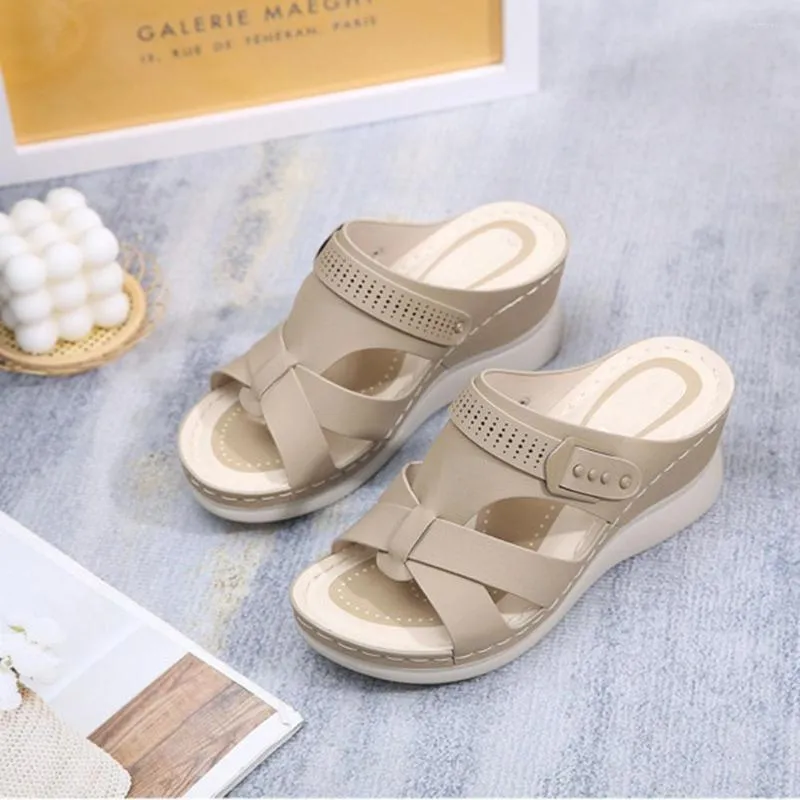 Slippers Stylish Women's Slope Heeled Sandals Comfortable Fish Mouth Beach Shoes For Outdoor Wearing Outside The Women