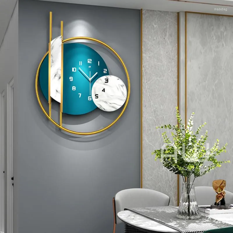 Horloges murales lumière luxe silencieux Art créatif horloge Design moderne salon décoration métal 3D TV fond suspendu montre