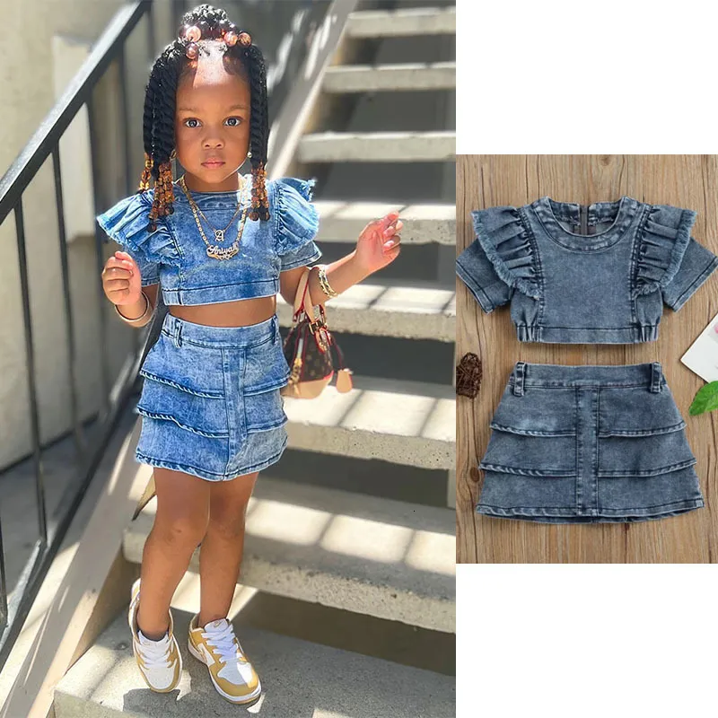 Ensembles de vêtements Summer Toddler Girls 2 pièces Ensembles Vêtements Denim TopsTiered Jupes Ensembles Washed Blue Street Style Gothique Acubi Enfants Ensembles 230613