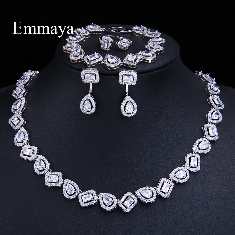 Pulseira Brincos Colar Emmaya Luxo Cristal Traje Conjuntos de Bijuterias Branco Zircão Pulseiras Pingente Anéis Festa de Casamento 230614