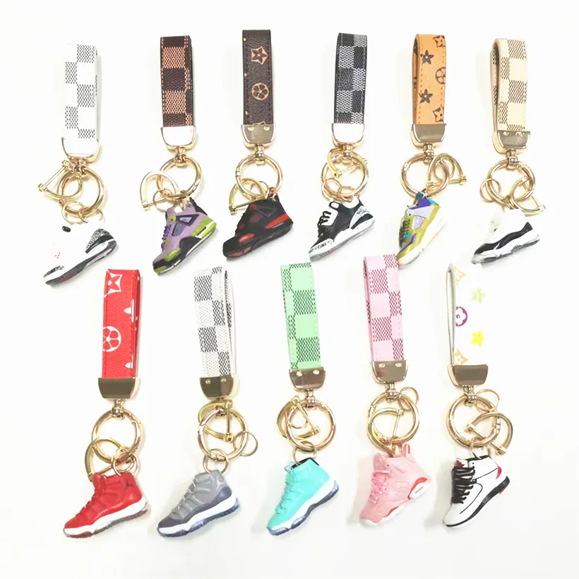 11 kleuren designer sleutelhanger lanyards mode kleine schoenen sleutelhangers exquise mini auto sleutelhanger unisex top kwaliteit tas hanger zwart bruin meerdere stijlen