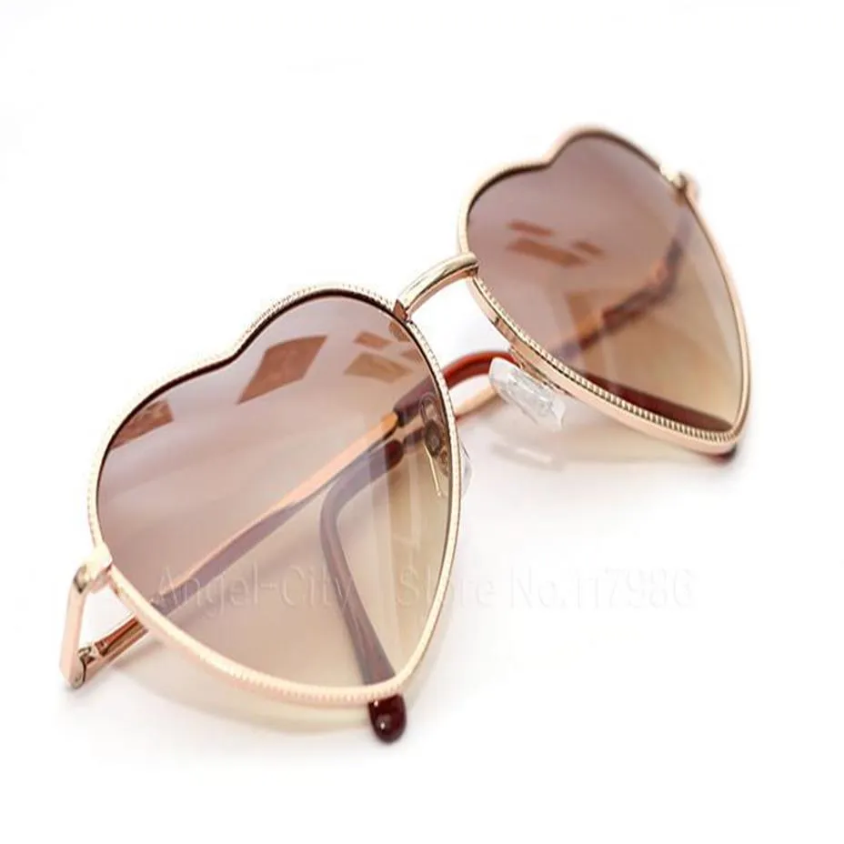 Wholefemale Cute Serce w kształcie okularów przeciwsłonecznych Gradient Mirror Dekoracyjne okulary przeciwsłoneczne retro jazda lustro metalowe szklanki Kobiety SUNGL68195279J