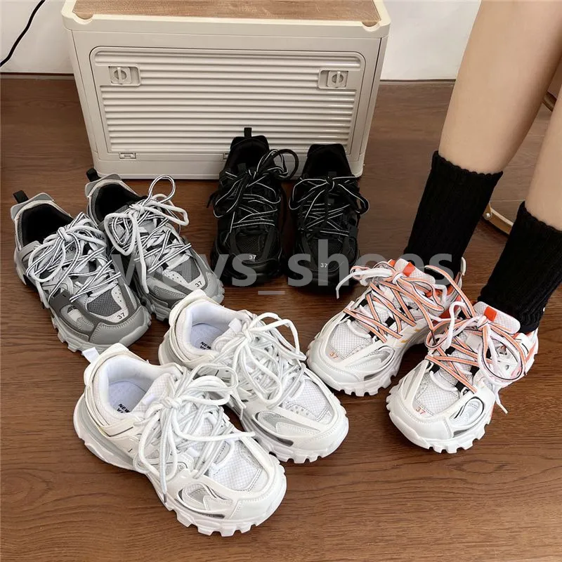 2023 Nieuwe Track 3.0 Mannen Vrouwen Casual Schoenen Triple S Sneakers Wit Zwart Leer Trainer Nylon Gedrukt Platform Sneaker 36-45 A14