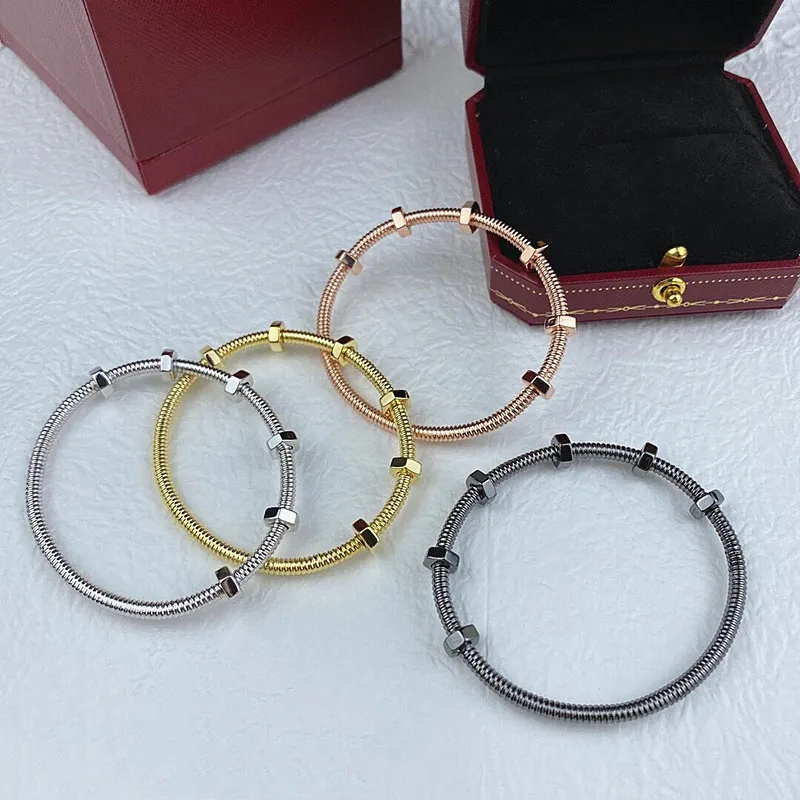 Bangle Classic Creative Design Double Bolt Nut Armband för män Enkelt modemärke Kvinnor smycken Parfest 230615