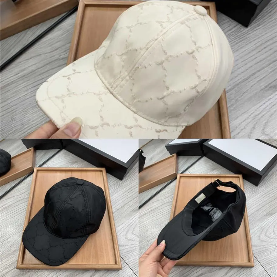 2021 Cappelli della benna del progettista del ricamo per gli uomini Cappelli attillati delle donne Wihte e cappelli del sole del progettista casuale di modo nero Caps57762447