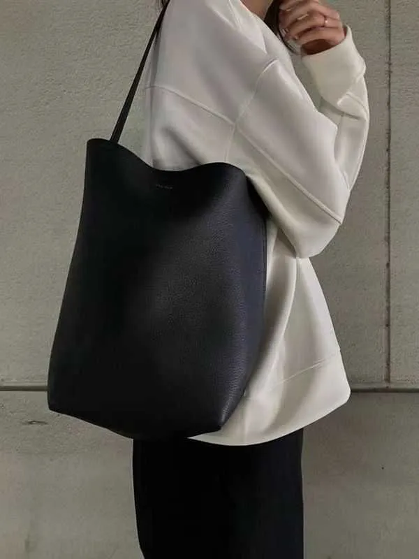 The Row Leather Large Capacity Commuter Tote Bag High Level Cowhide Bucket Bag One Shoulder Handbag Women