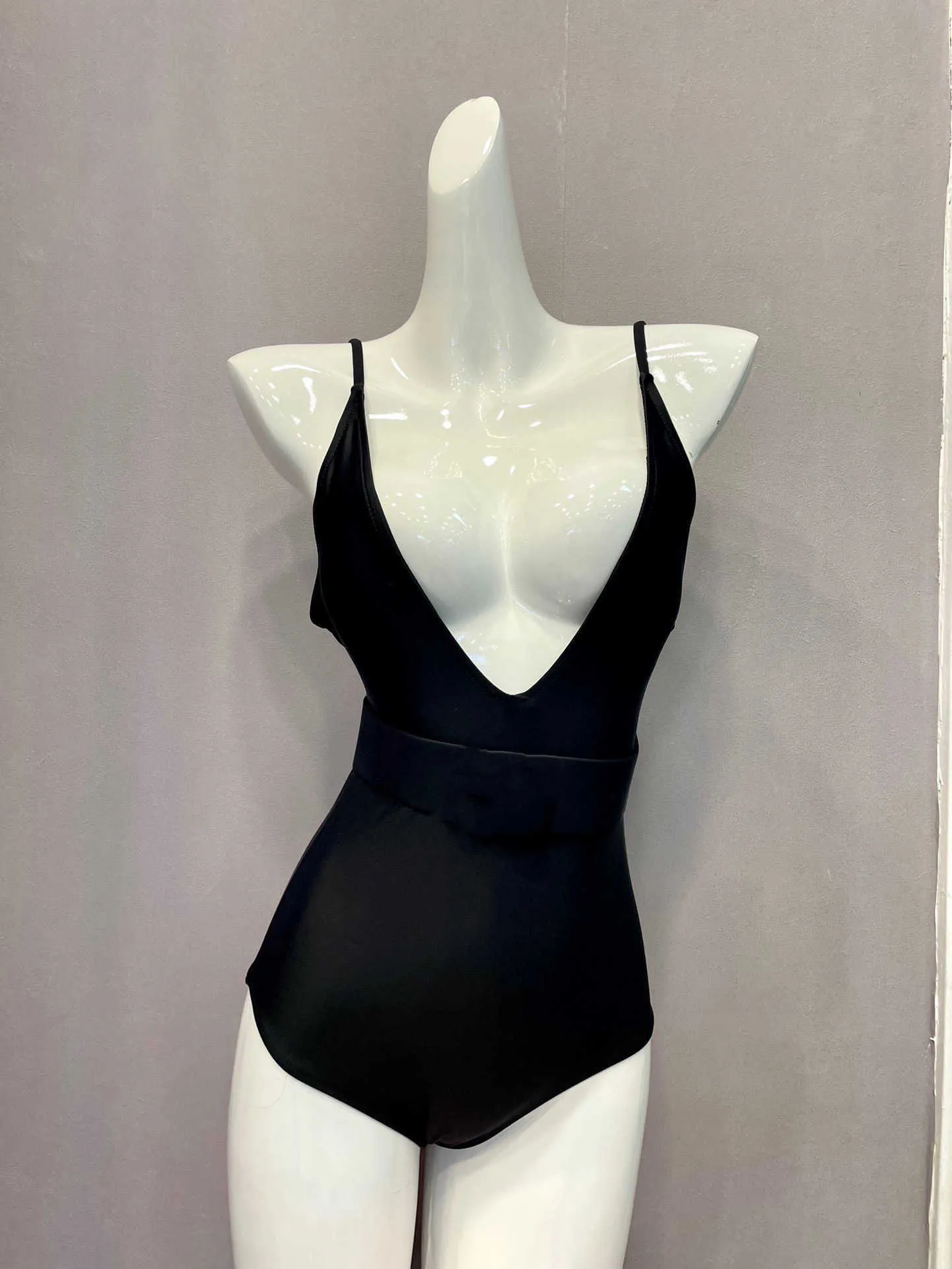 Costume da bagno da donna adatto per una varietà di scene Swimsauit adatto per la linea da spiaggia parco acquatico tutina design estate spiaggia moda oanesie