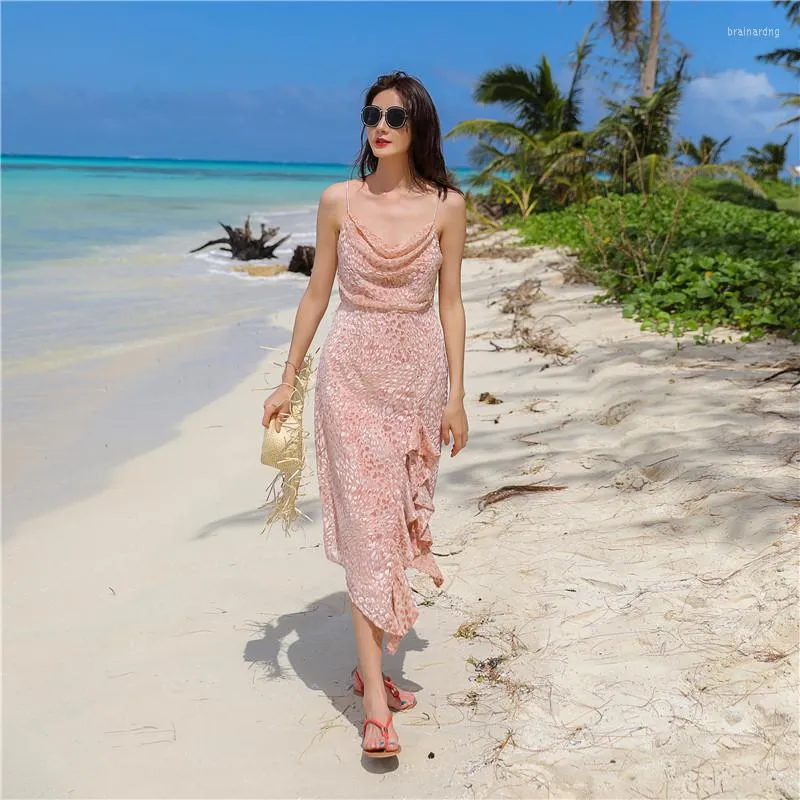 Robes décontractées Sexy rose léopard Spaghetti sangle robe mi-longue femmes été piste Designer volants irrégulière mince plage fête dames