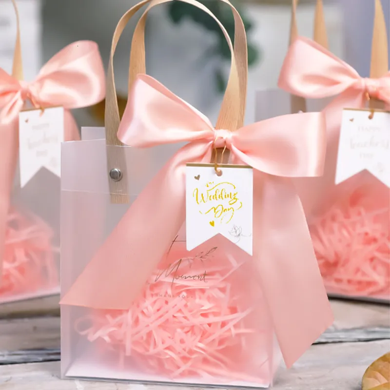 Confezioni regalo Sacchetti regalo per caramelle nuziali Scatole per imballaggio trasparenti Con fiocco colorato Borsa tote per souvenir Forniture per feste di compleanno portatili 230614