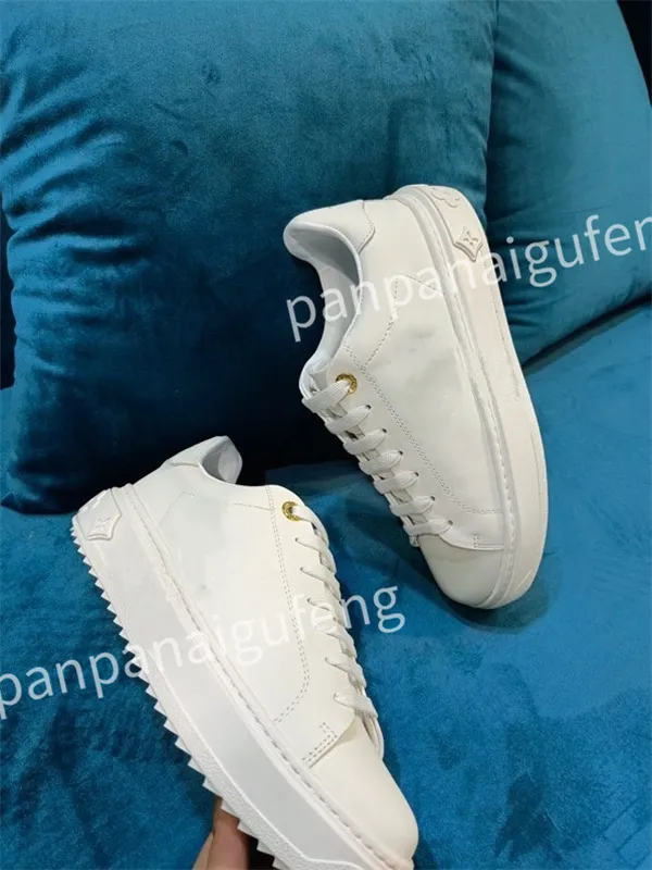 2023 nieuwe top Hot Luxe Casual Schoenen Dames Designer Sneaker de vier seizoenen Voor All-match Zwart Wit Grijs Sneakers Sport Loopschoenen