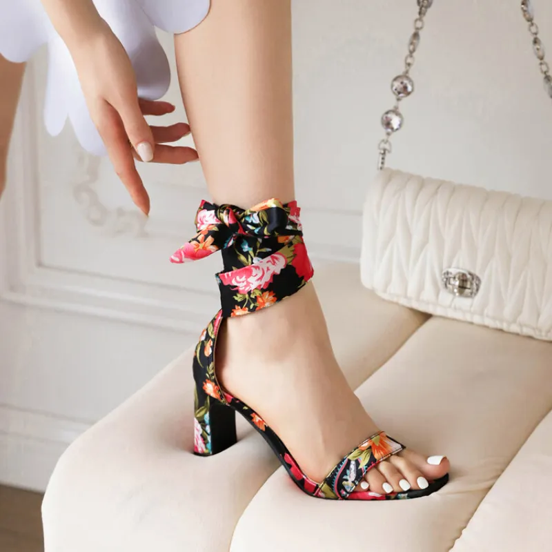 2023 Summer New Womens Chinese Style Ankle Strap Sandals High Heel Sexy Street Square Toe Party Banquet Printed Shoes Size 45